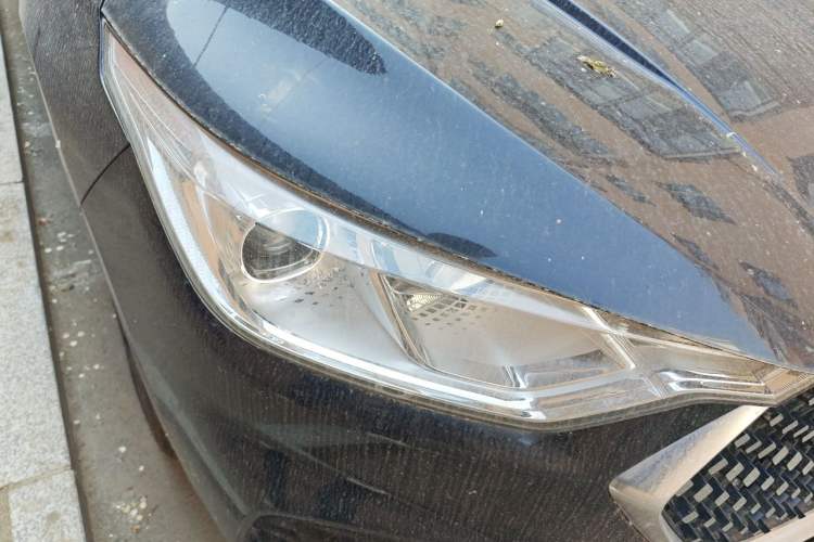 Used Baojun RC-6 2019 1.5T Manual Elite Version with 24-Hour Online Service Right Front Headlight
