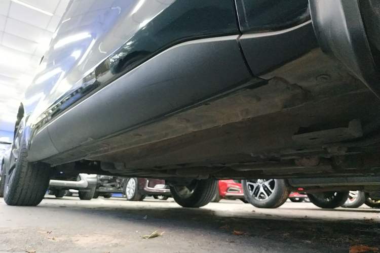 Used Baojun RC-6 2019 1.5T CVT Elite Version with 24-Hour Online Service Right Side Sill