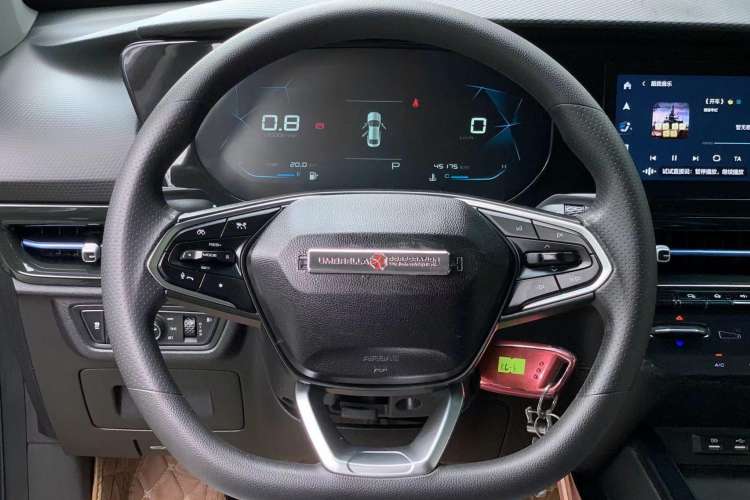 Used Baojun RC-6 2019 1.5T CVT Elite Version with 24-Hour Online Service Steering Wheel