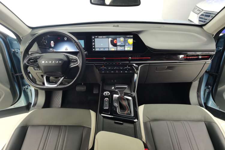 Used Baojun RC-6 2019 1.5T CVT 24-Hour Online Prestige Edition Center Console