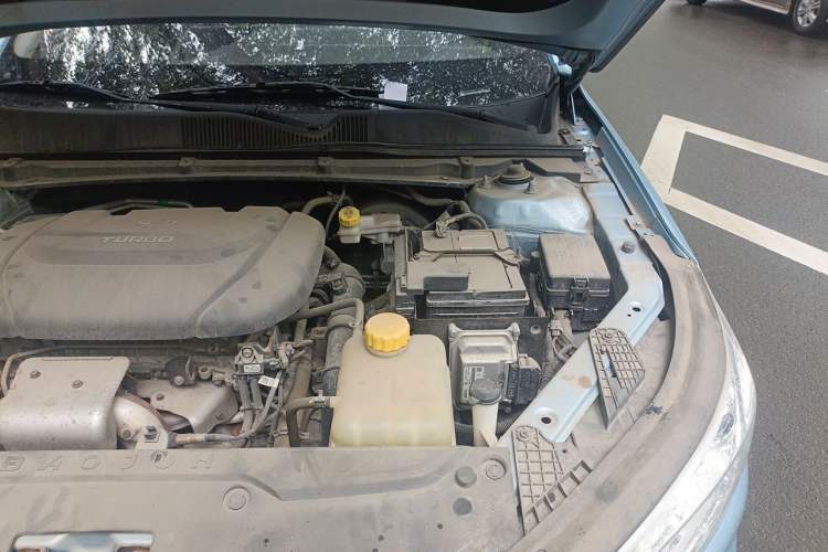 Used Baojun RC-6 2019 1.5T CVT Elite Version with 24-Hour Online Service Engine Bay Left
