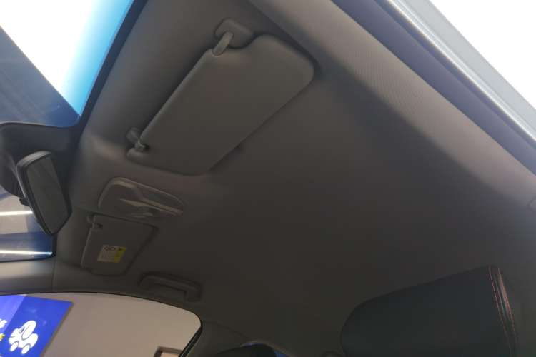 Used Baojun RC-6 2019 1.5T CVT 24-Hour Online Prestige Edition Headliner