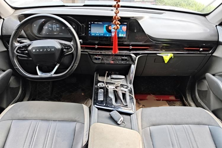 Used Baojun RC-6 2019 1.5T CVT 24-Hour Online Luxury Edition Interior 2