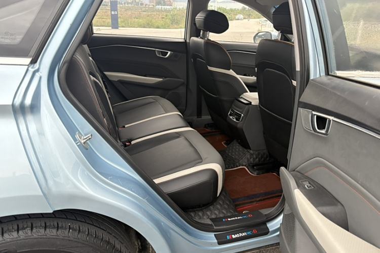 Used Baojun RC-6 2019 1.5T CVT 24-Hour Online Luxury Edition Interior 7