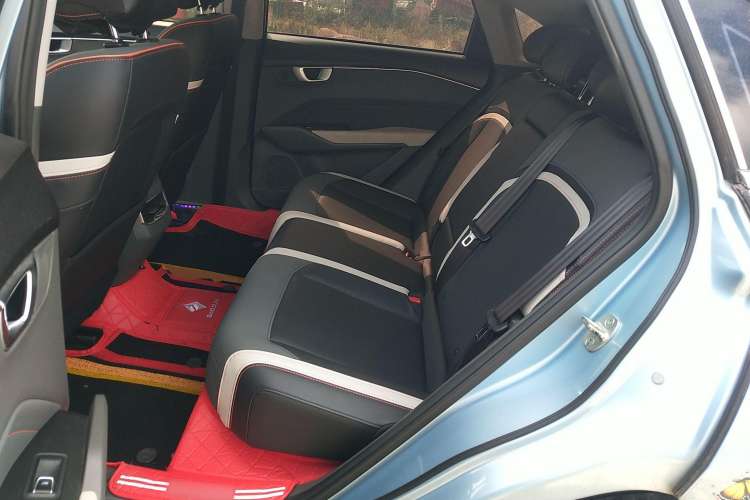 Used Baojun RC-6 2019 1.5T CVT 24-Hour Online Flagship Edition Left Rear Seat