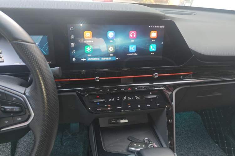 Used Baojun RC-6 2019 1.5T CVT 24-Hour Online Prestige Edition Audio And AC Panel