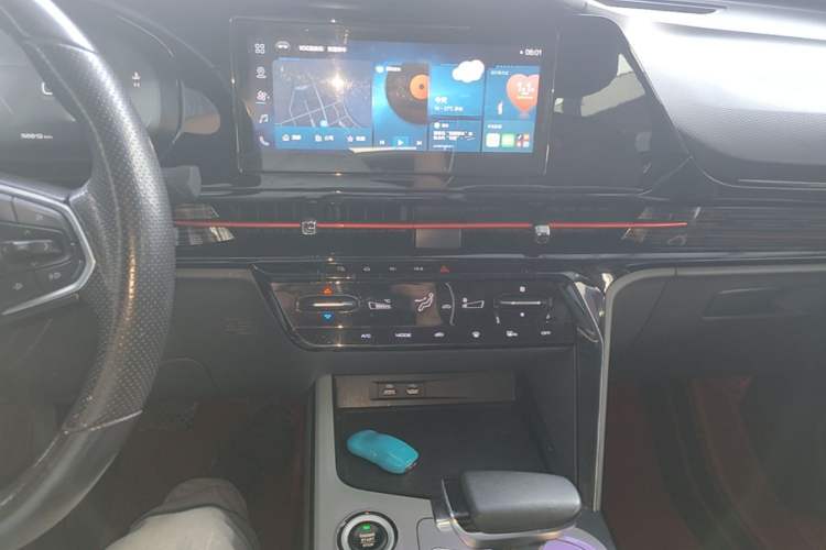 Used Baojun RC-6 2019 1.5T CVT 24-Hour Online Luxury Edition Audio And AC Panel
