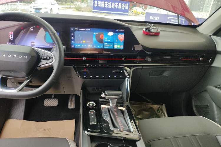 Used Baojun RC-6 2019 1.5T CVT 24-Hour Online Prestige Edition Audio And AC Panel