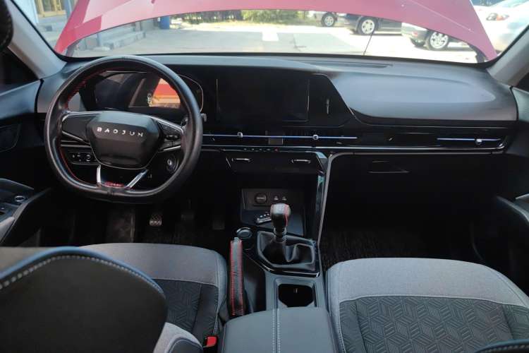 Used Baojun RC-6 2019 1.5T Manual Elite Version with 24-Hour Online Service Center Console