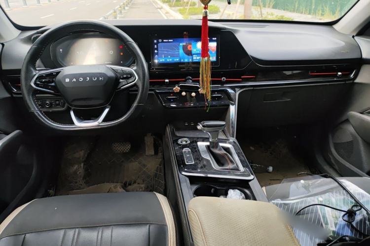 Used Baojun RC-6 2019 1.5T CVT 24-Hour Online Luxury Edition Center Console