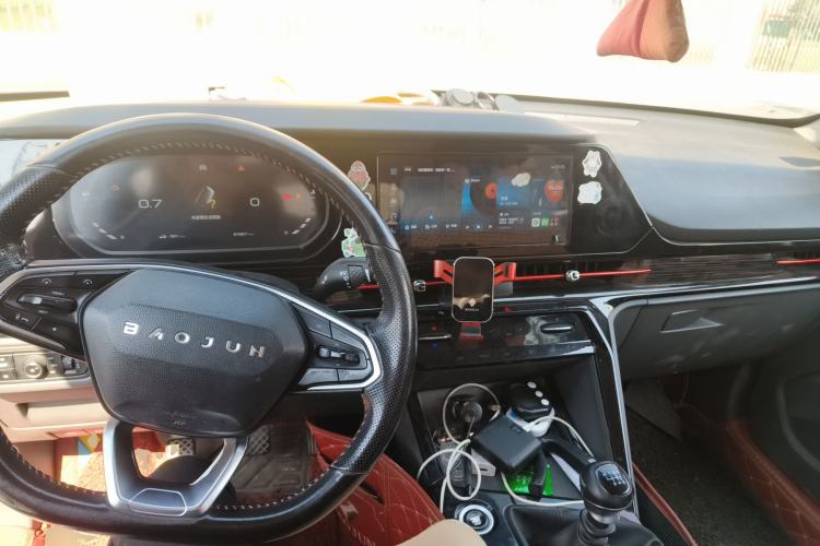 Used Baojun RC-6 2019 1.5T Manual 24-Hour Online Luxury Version Center Console
