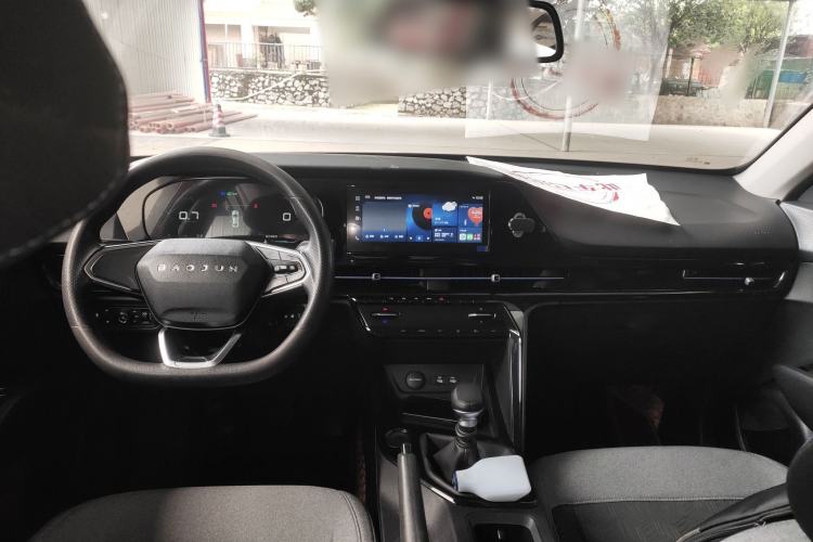 Used Baojun RC-6 2019 1.5T Manual Elite Version with 24-Hour Online Service Center Console
