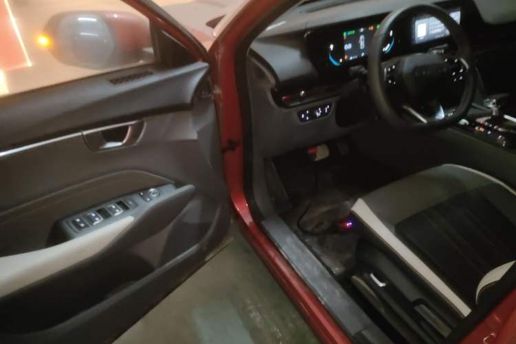 Used Baojun RC-6 2019 1.5T CVT 24-Hour Online Luxury Edition Driver Seat