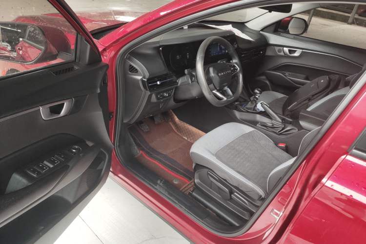 Used Baojun RC-6 2019 1.5T Manual Elite Version with 24-Hour Online Service Driver Seat