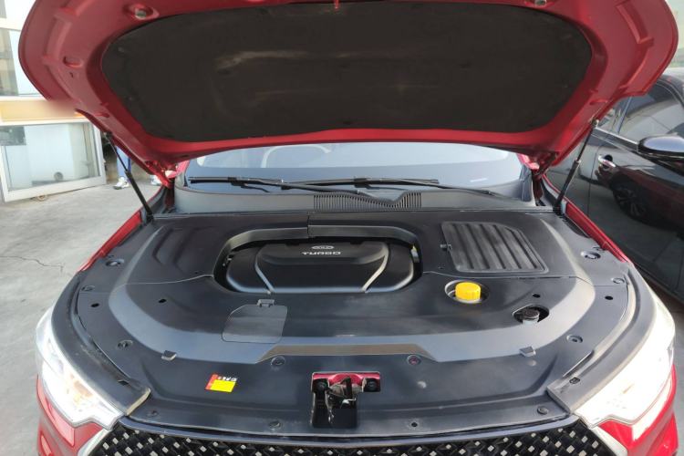 Used Baojun RC-6 2019 1.5T CVT 24-Hour Online Prestige Edition Engine Bay