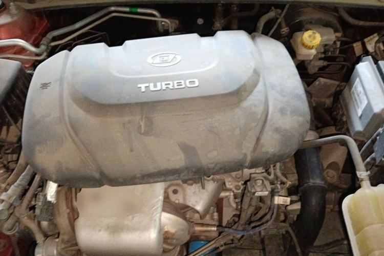 Used Baojun RC-6 2019 1.5T Manual 24-Hour Online Luxury Version Engine Bay