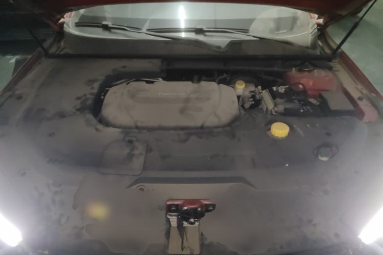 Used Baojun RC-6 2019 1.5T CVT 24-Hour Online Luxury Edition Engine Bay