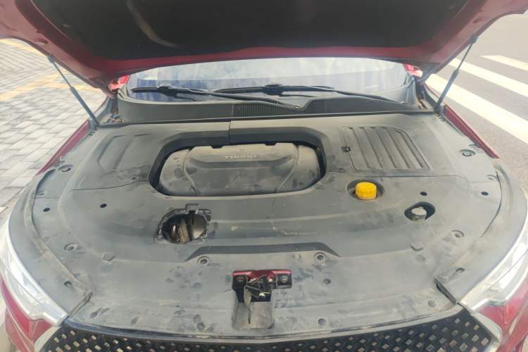 Used Baojun RC-6 2019 1.5T CVT 24-Hour Online Luxury Edition Engine Bay