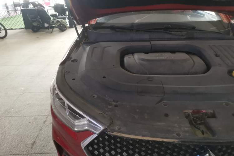Used Baojun RC-6 2019 1.5T CVT 24-Hour Online Prestige Edition Engine Bay Right