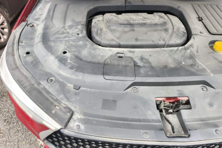 Used Baojun RC-6 2019 1.5T CVT 24-Hour Online Prestige Edition Engine Bay Right
