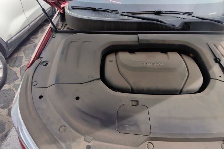 Used Baojun RC-6 2019 1.5T CVT 24-Hour Online Prestige Edition Engine Bay Right