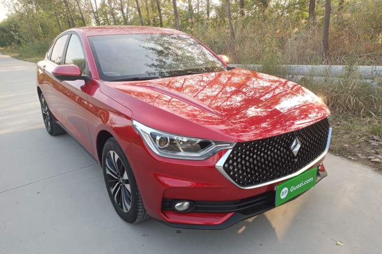 Used Baojun RC-6 2019 1.5T CVT 24-Hour Online Prestige Edition Front Right 45 Deg