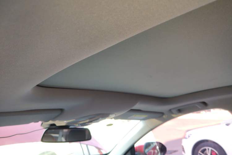 Used Baojun RC-6 2019 1.5T CVT 24-Hour Online Prestige Edition Headliner