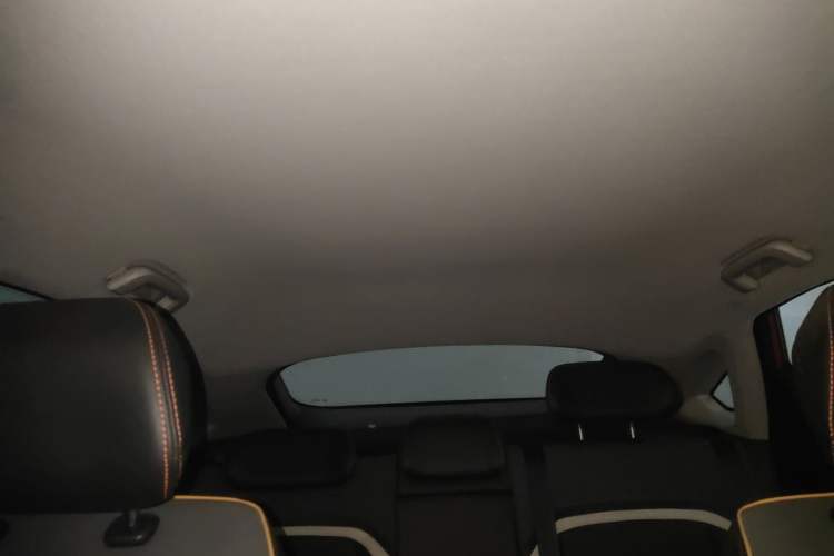 Used Baojun RC-6 2019 1.5T CVT 24-Hour Online Luxury Edition Headliner