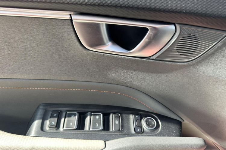 Used Baojun RC-6 2019 1.5T CVT 24-Hour Online Luxury Edition Interior 11