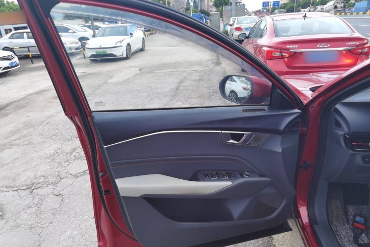 Used Baojun RC-6 2019 1.5T CVT 24-Hour Online Luxury Edition Interior 5