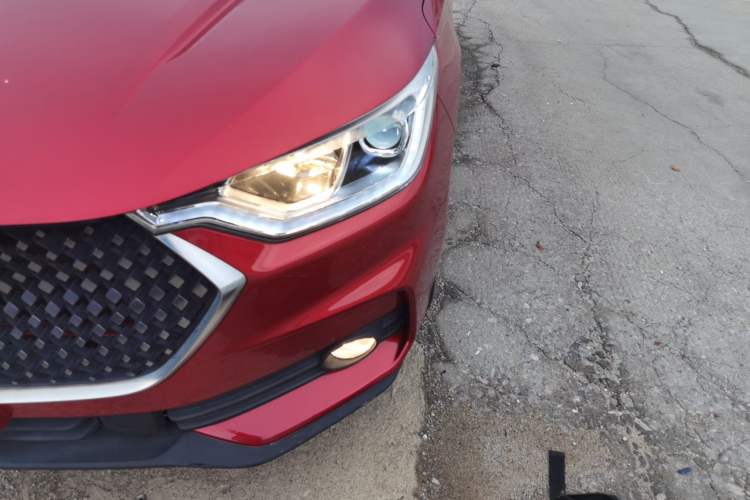 Used Baojun RC-6 2019 1.5T CVT 24-Hour Online Luxury Edition Left Front Headlight