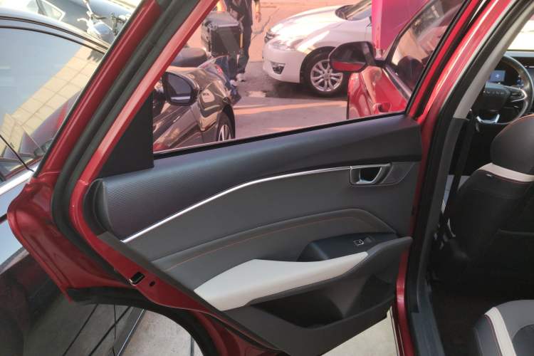 Used Baojun RC-6 2019 1.5T CVT 24-Hour Online Prestige Edition Left Rear Door Interior