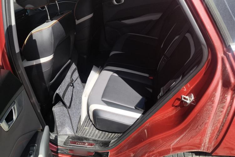 Used Baojun RC-6 2019 1.5T Manual 24-Hour Online Luxury Version Left Rear Seat