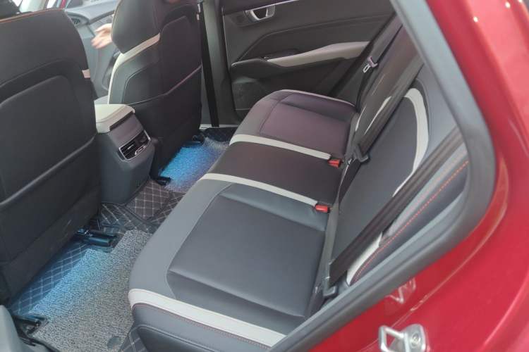Used Baojun RC-6 2019 1.5T CVT 24-Hour Online Prestige Edition Left Rear Seat