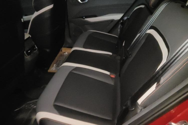 Used Baojun RC-6 2019 1.5T CVT 24-Hour Online Luxury Edition Left Rear Seat