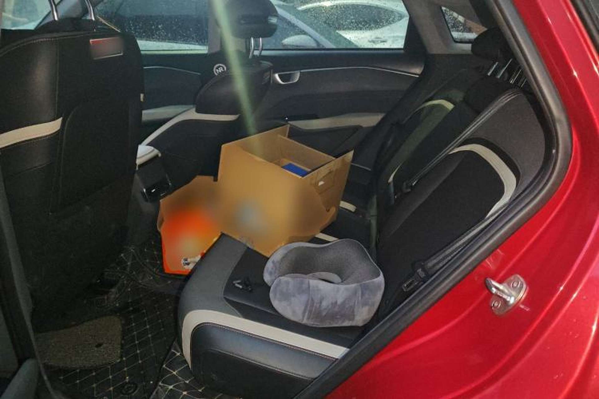 Used Baojun RC-6 2019 1.5T CVT 24-Hour Online Prestige Edition Left Rear Seat