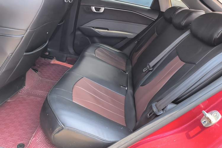 Used Baojun RC-6 2019 1.5T CVT Elite Version with 24-Hour Online Service Left Rear Seat