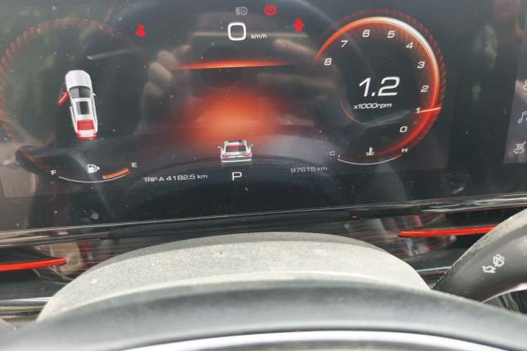 Used Baojun RC-6 2019 1.5T CVT 24-Hour Online Prestige Edition Odometer Close Up