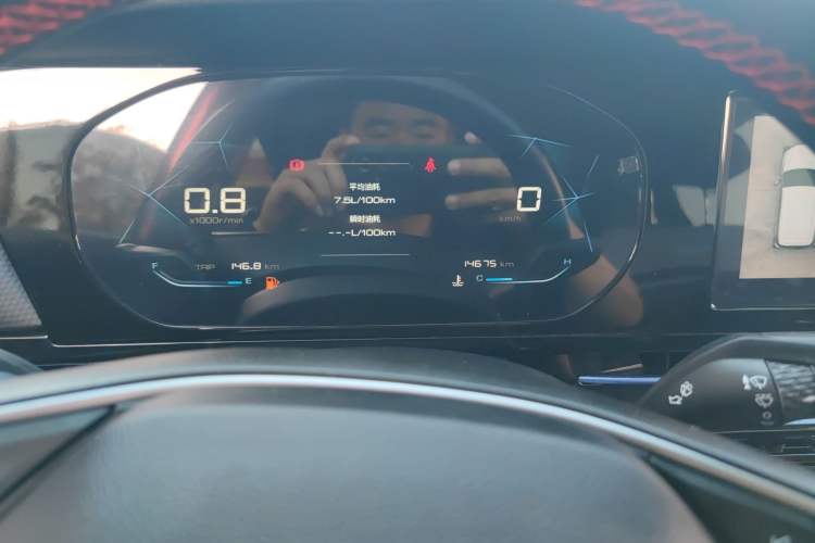 Used Baojun RC-6 2019 1.5T Manual Elite Version with 24-Hour Online Service Odometer Close Up