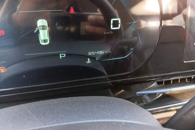 Used Baojun RC-6 2019 1.5T CVT Elite Version with 24-Hour Online Service Odometer Close Up