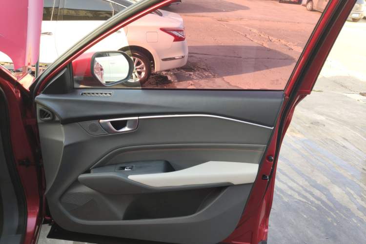 Used Baojun RC-6 2019 1.5T CVT 24-Hour Online Prestige Edition Right Front Door Interior