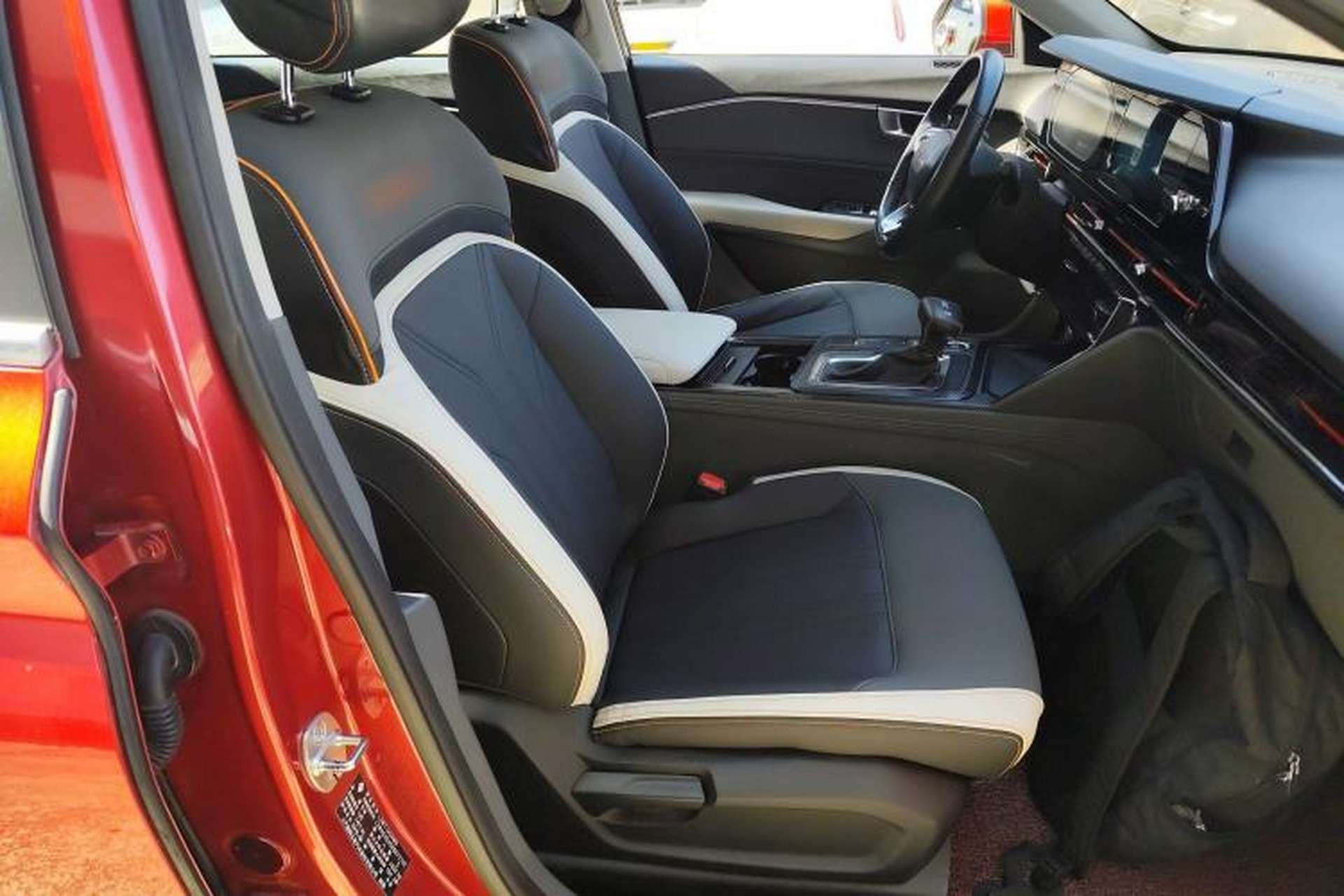 Used Baojun RC-6 2019 1.5T CVT 24-Hour Online Luxury Edition Right Front Seat