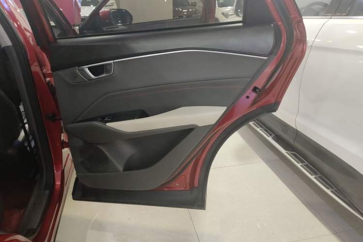 Used Baojun RC-6 2019 1.5T CVT 24-Hour Online Prestige Edition Right Rear Door Interior