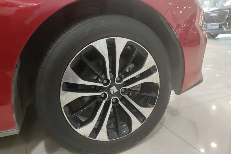 Used Baojun RC-6 2019 1.5T CVT 24-Hour Online Prestige Edition Right Rear Wheel Hub