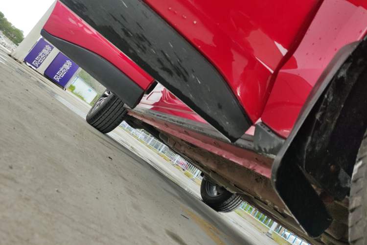 Used Baojun RC-6 2019 1.5T CVT 24-Hour Online Prestige Edition Right Side Sill