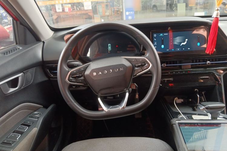 Used Baojun RC-6 2019 1.5T CVT Elite Version with 24-Hour Online Service Steering Wheel