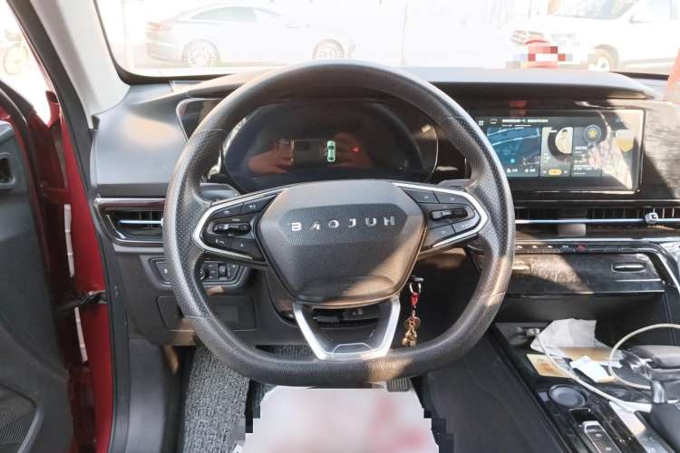 Used Baojun RC-6 2019 1.5T CVT Elite Version with 24-Hour Online Service Steering Wheel