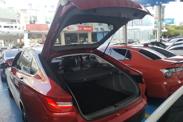 Used Baojun RC-6 2019 1.5T CVT 24-Hour Online Luxury Edition Trunk