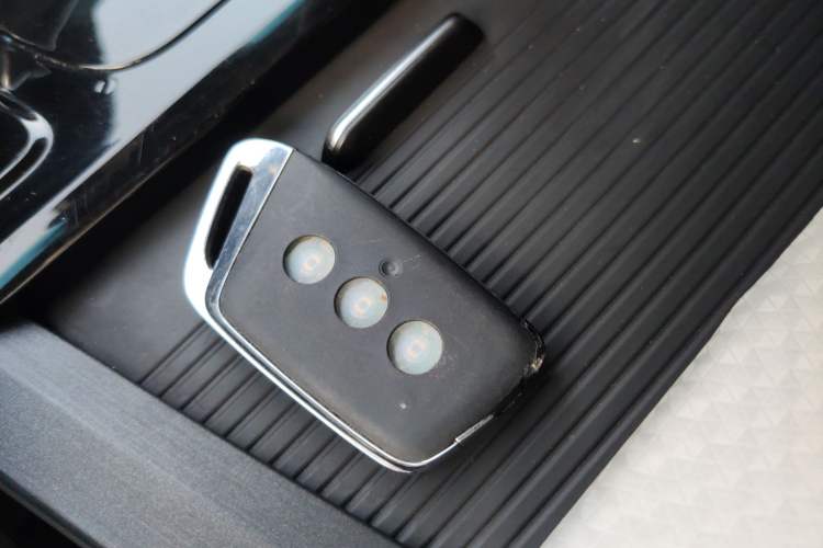 Used Baojun RC-6 2019 1.5T CVT 24-Hour Online Prestige Edition Vehicle Key