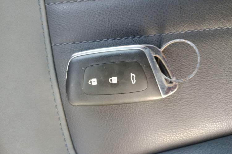 Used Baojun RC-6 2019 1.5T CVT 24-Hour Online Prestige Edition Vehicle Key